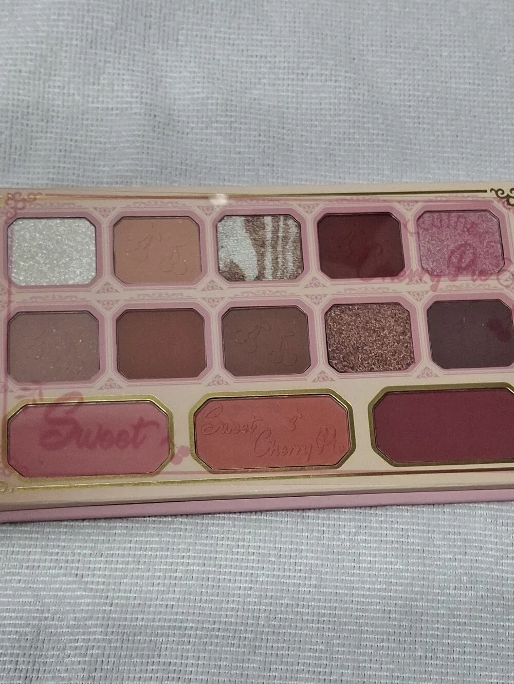 Sweet Cherry Pie Pink Eyeshadow & Face Palette